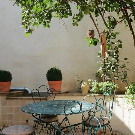 Les Songes D'augustine * Aigues-Vives (Gard)